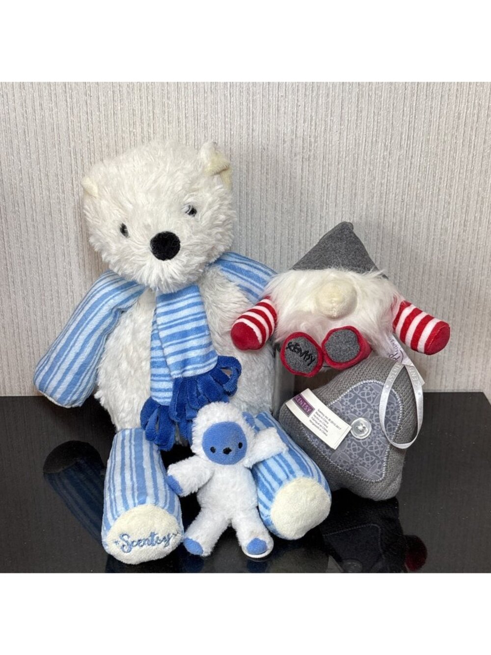 Scentsy Buddy Lot 4 Pookie Polar Bear Gnick Gnome Clip Bell Mini Yeti Cranberry